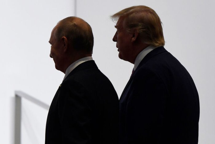 Oq uy Tramp-Putin uchrashuviga to‘sqinlik qilishga urindi