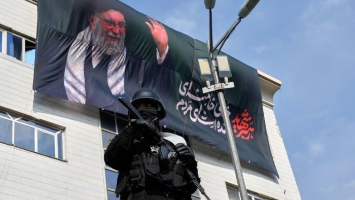 Tehronlik fuqaro: “Repressiya mexanizmi hali ham ishlayapti”