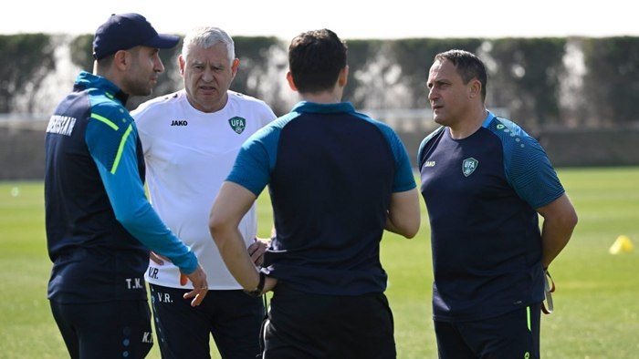 Кападзе Катанецнинг мураббийлар штабини сақлаб қоладиган бўлди