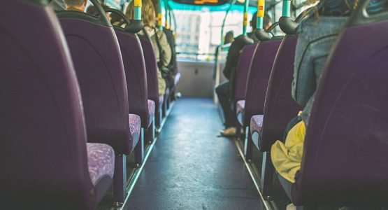 "Uch soatda manzilga eltadi": Samarqand-Toshkent avtobus qatnovi yo‘lga qo‘yildi
