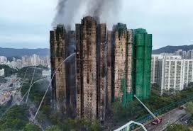 Гонконгдаги ёнғин: бедарак йўқолган 159 киши тирик экан