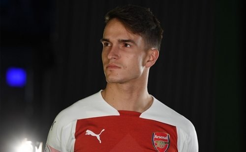 Масжидга калта шортикда келган Суарес танқид остида қолди (фото)