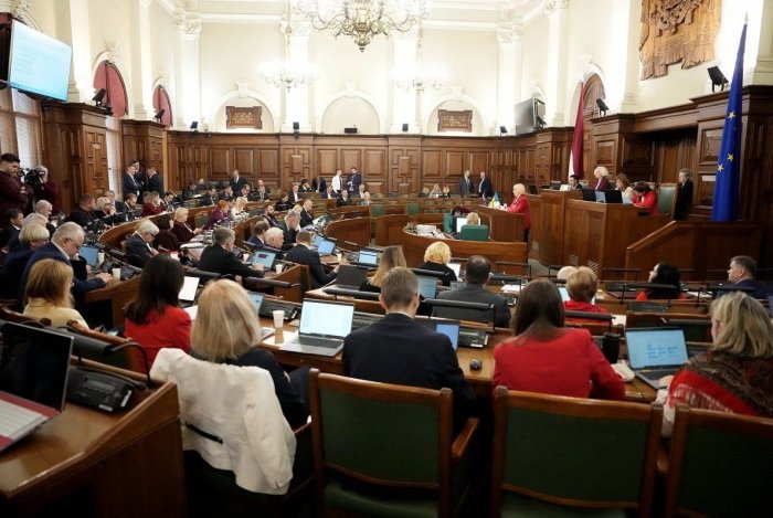  13 soatlik munozaralar: Latviya parlamenti Istanbul konvensiyasidan chiqishga ovoz berdi