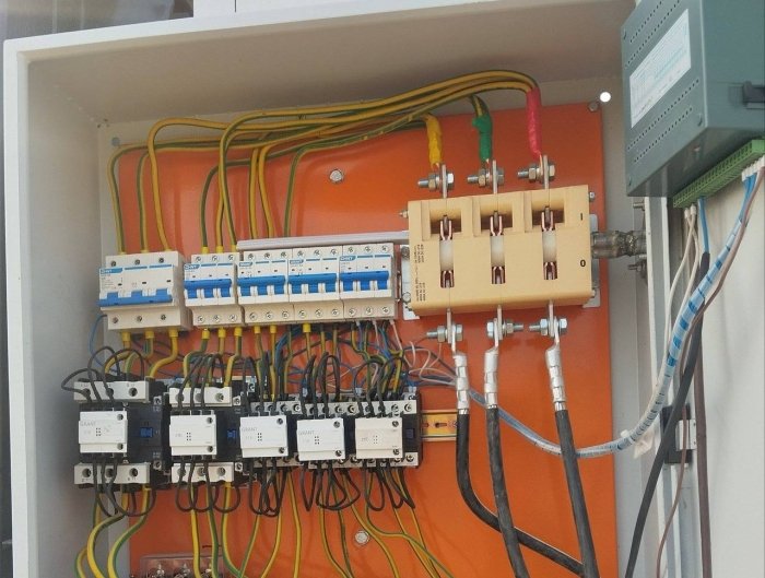 Электр энергиясидан нооқилона фойдаланиб келган МЧЖларга нисбатан чора кўрилди