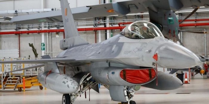 Belgiya F-16 samolyotlarini Ukrainaga topshirishni keyinga qoldirdi