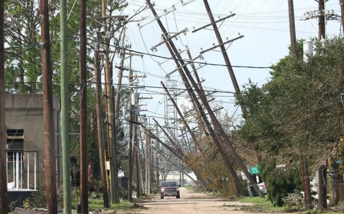 Dovul Texasda 160 000 dan ortiq aholini elektrsiz qoldirdi