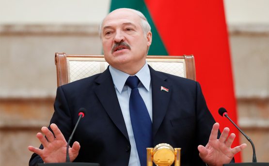 Lukashenko dushmanlariga murojaat qildi: "Men hali tirikman"