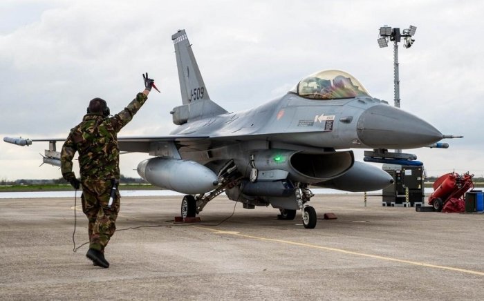 Norvegiya F-16 ukrainalik uchuvchilarni tayyorlashni Daniyadan Portugaliyaga o‘tkazadi