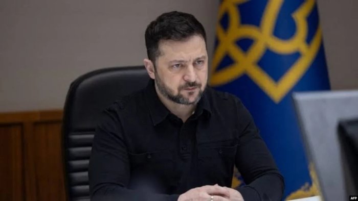 Зеленский: Украина, АҚШ ва Россия ўртасида уч томонлама музокараларга тайёргарлик кўрмоқда"