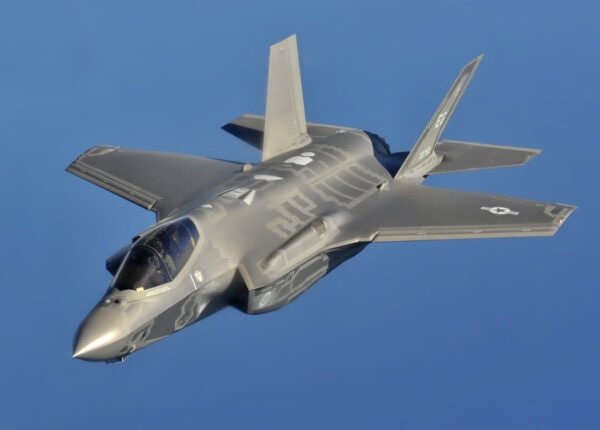 AQShning F-35 qiruvchi samolyoti ehtiyot qismlari xatolik tufayli Xitoy qo‘liga tushdi