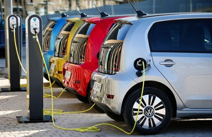 Elektromobillar atrof-muhitga nol chiqindisiz harakatlanadigan transport vositasi hisoblanadi