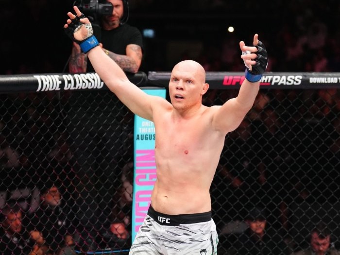 Bogdan Guskov bir zarba bilan Magomed Ankalayev va Aleks Perreyrani "o‘chirib qo‘yishi" mumkin