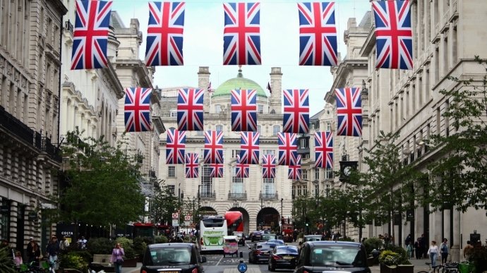 Buyuk Britaniya Rossiyaga qarshi yangi sanksiyalarni ma’qulladi