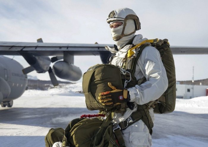 Дания ва бир қатор Европа давлатлари Гренландияга қўшин юборади