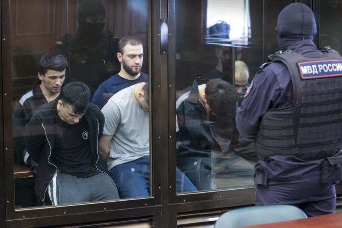 “Krokus Siti Xoll”dagi terakt aybdorlari uchun umrbod qamoq talab qilindi