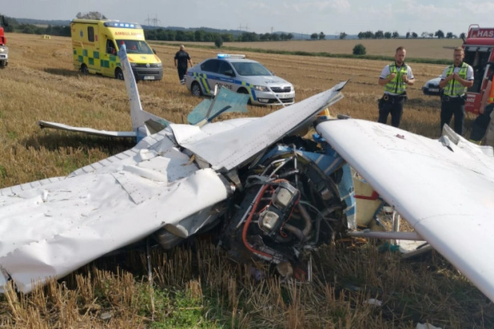 Словакияда самолёт қулаб тушди