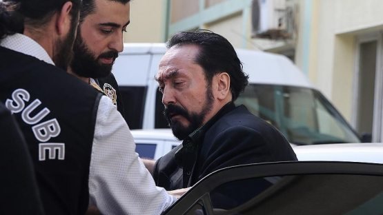 Turkiyada Horun Yahyo nomi bilan tanilgan voiz hibsga olindi