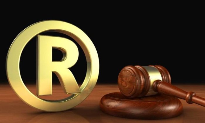 Адлия вазирлиги “R” ёки “®” белгиларидан фойдаланиш бўйича огоҳлантирди