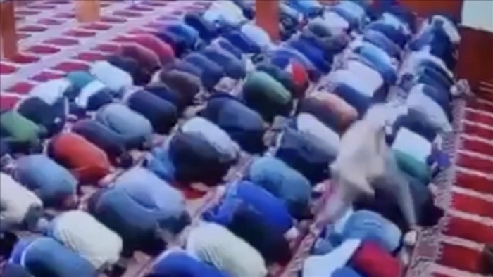 АҚШда имом бомдод намози вақтида пичоқлаб кетилди