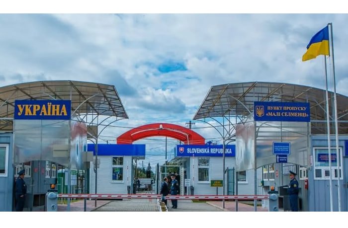 Slovakiya Ukraina bilan barcha chegara o‘tish punktlarini yopdi