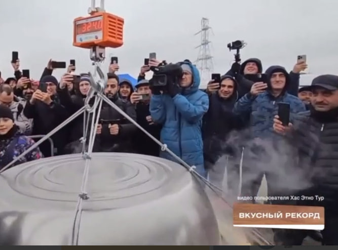 Юртдошимиз уста-ошпаз Алишер Халилов «Россия рекордлар китоби»га киритилди