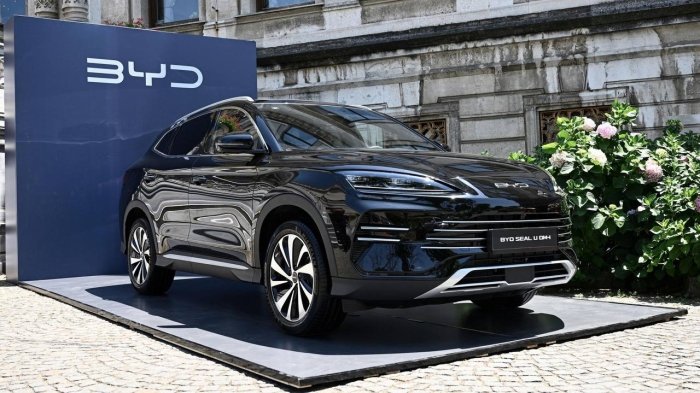 Хитойлик BYD заводларида турғунлик: электромобиль сотуви сустлашди