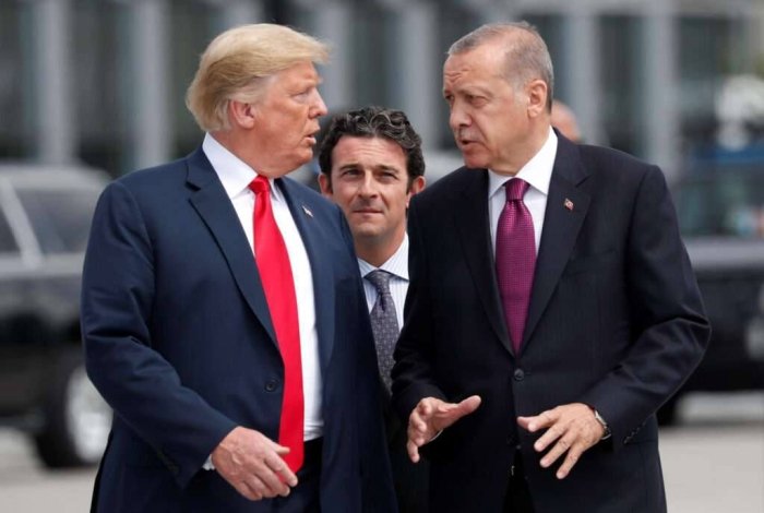 Трамп ва Эрдўғaн АҚШ билан Эрон ўртасида Истанбулда учрашув ташкил қилишга уринди
