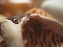  АҚШда 11 ёшли бола видеоўйин устидаги жанжал сабаб отасини отиб ўлдирди