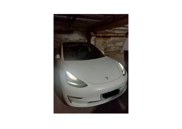 МИБчилар “Tesla” машинасини жарима майдончасига қўйди