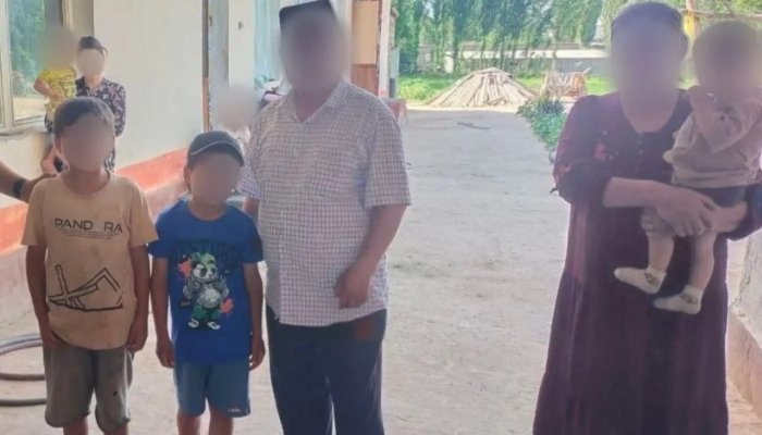 Jizzaxda onasidan ajratilgan bolalar topildi