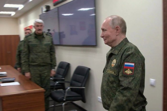 Putin uch kunlik tinchlikni taklif qildi