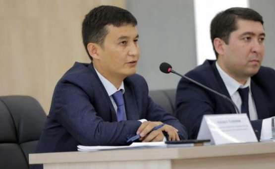 Yoshlar ittifoqi vakiliga savol: «Qachongacha asfaltga rasm chizdirish bilan cheklanasizlar?»