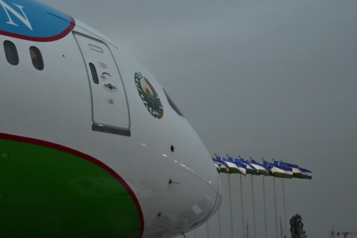 Shavkat Mirziyoyev amaliy tashrif bilan Qatarga jo‘nab ketdi