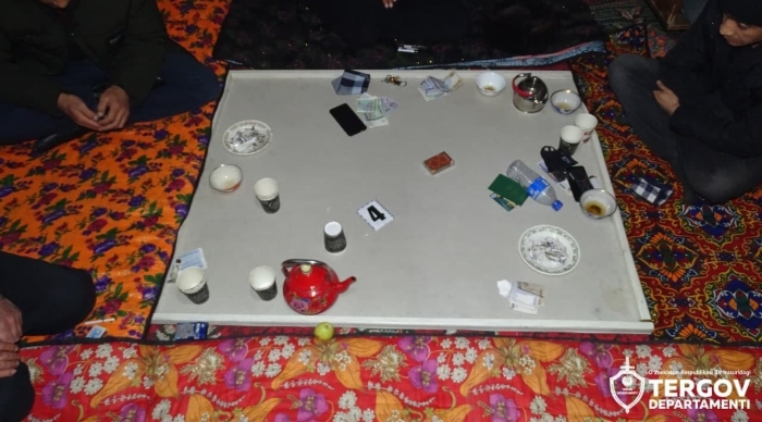 Наманганда хонадондаги қиморхона фаолиятига чек қўйилди