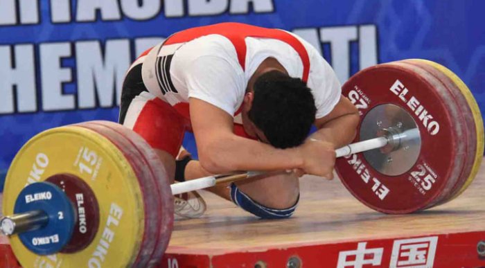 O‘zbekistonlik og‘ir atletikachi 4 yilga sportdan chetlatildi