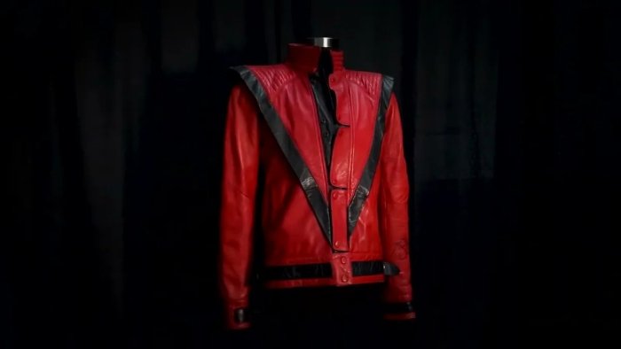 Жексоннинг "Thriller" клипидаги қора ва қизил курткаси 10 миллион доллардан ортиққа сотилиши кутилмоқда
