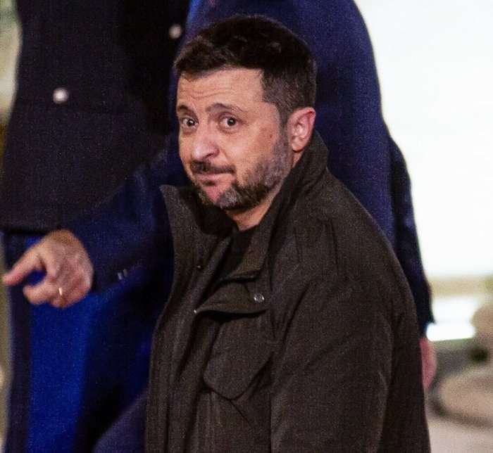 Зеленский украиналик мутахассисларни Яқин Шарққа юбориб, Киевни Теҳрон билан можарога тортмоқда