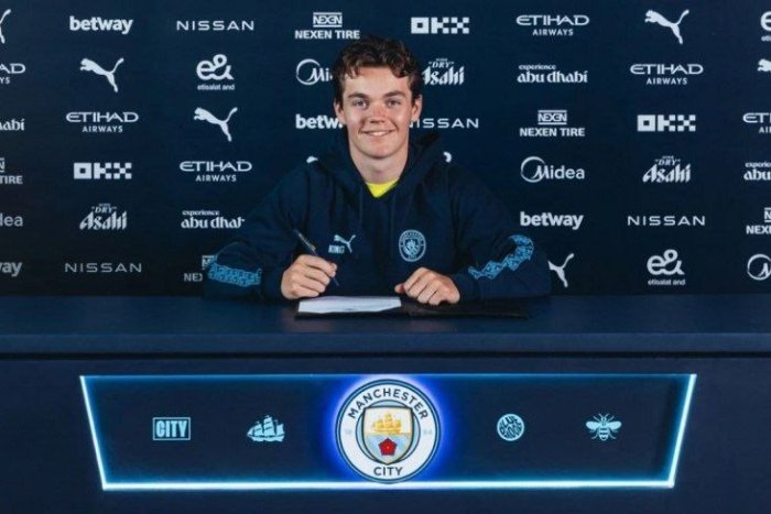 “Manchester Siti” yangi futbolchi sotib olganini e’lon qildi