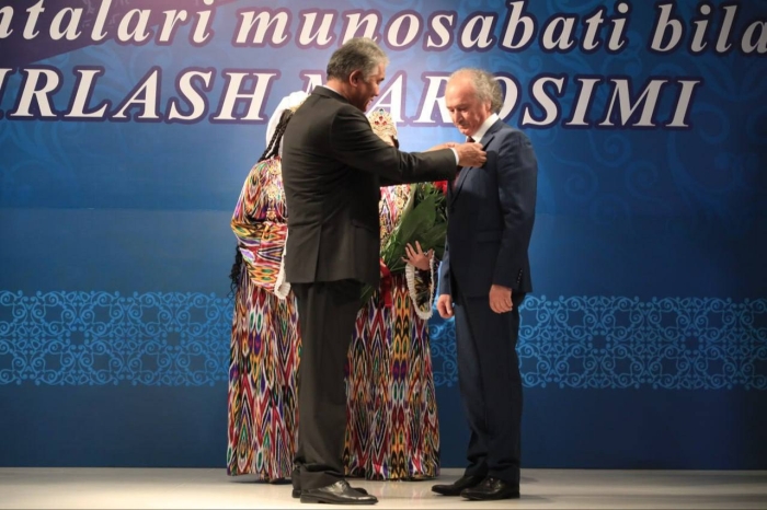 O‘zbekiston Badiiy akademiyasi raisi Akmal Nur “Oltin medal” mukofoti bilan taqdirlandi