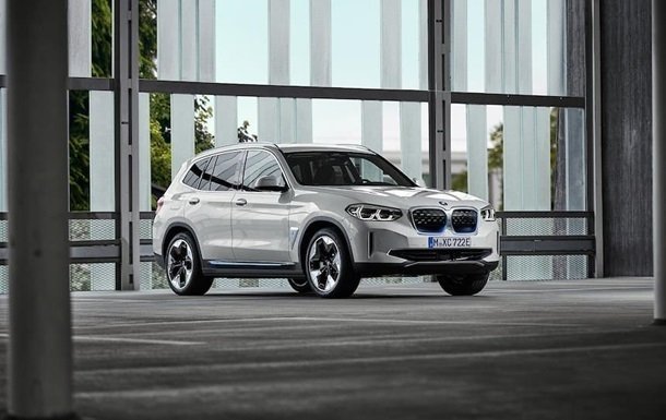 BMW АҚШда 720 мингдан ортиқ автомобилини чақириб олади