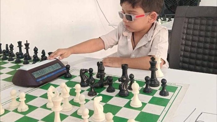 Ҳиндистонлик 3 ёшли болакай шахмат тарихига кирди