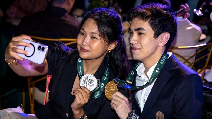 “Ular sevish va sevilish yoshida” — Javohir Sindarovning bobosi Asaubayeva haqida