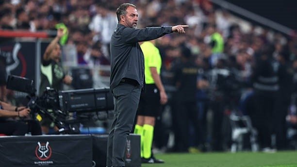 Флик — финаллар мураббийи!