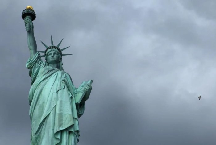  Amerikani endi hech kim sevmaydimi?