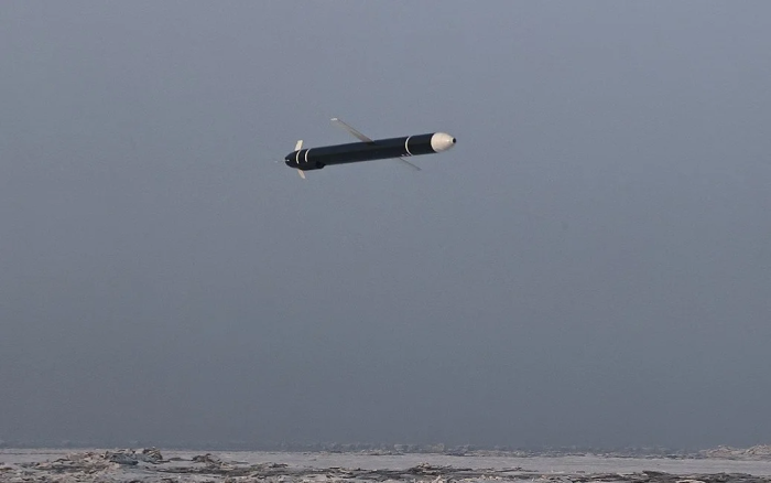 Shimoliy Koreya Yaponiya dengizi tomon qanotli raketalarini uchirdi
