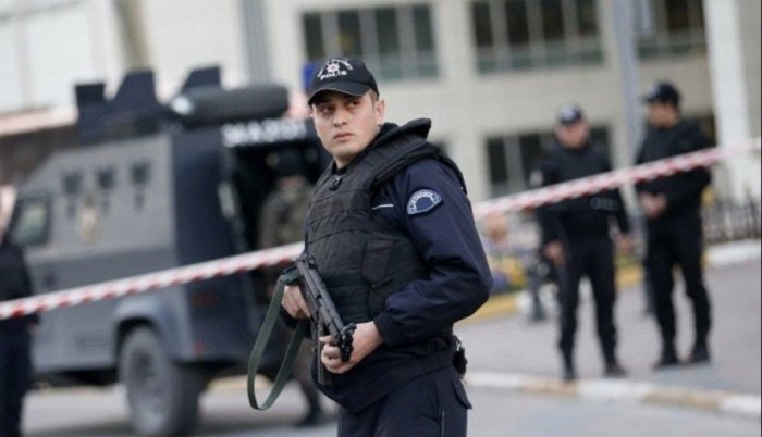 Туркияда ҳужумлар тайёрлашда гумон қилинган юздан ортиқ шахс қўлга олинди