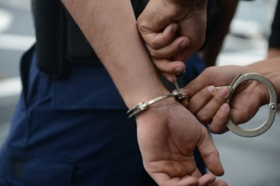 Aka 18 yashar ukasini jinoyatga boshladi