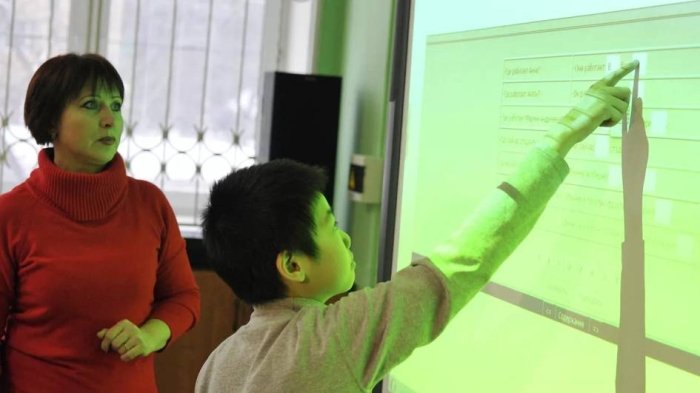 Rossiyada muhojir bolalarning 80% maktabga qabul qilinmadi