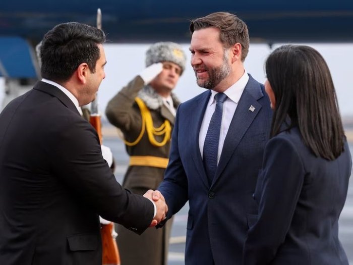 АҚШ Арманистонга дронлар етказиб беради ва атом соҳасига миллиардлаб доллар тикади