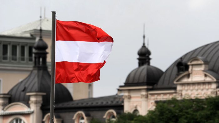 Yana bir davlat rossiyalik diplomatni persona non grata deb e’lon qildi